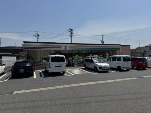 コンビニ　セブンイレブン　春日井知多町店（コンビニ）まで682m
