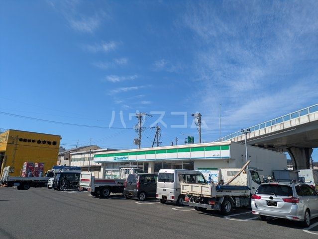 コンビニ　ファミリーマート静岡川合店（コンビニ）まで444m