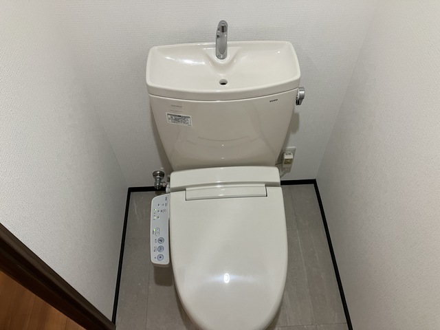 トイレ　シャワートイレ