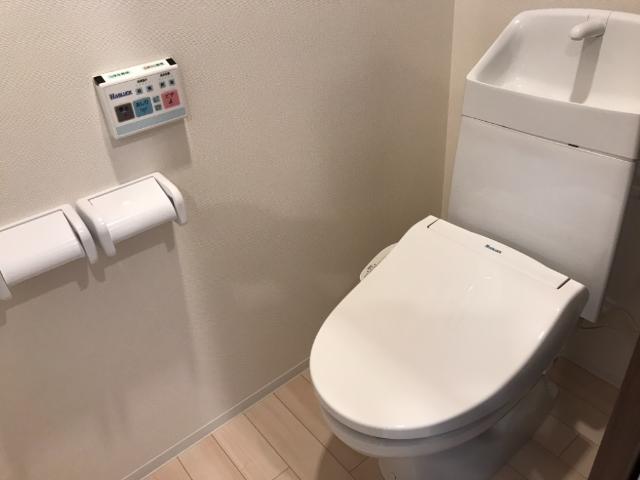 トイレ　シャワー付トイレ