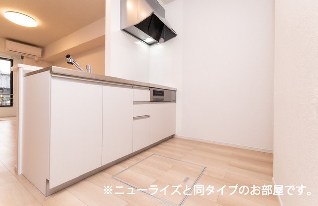 キッチン　同タイプのお部屋です（現況を優先します）※建築中