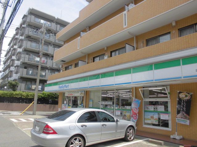 コンビニ　ファミリーマート日吉六丁目店（コンビニ）まで186m
