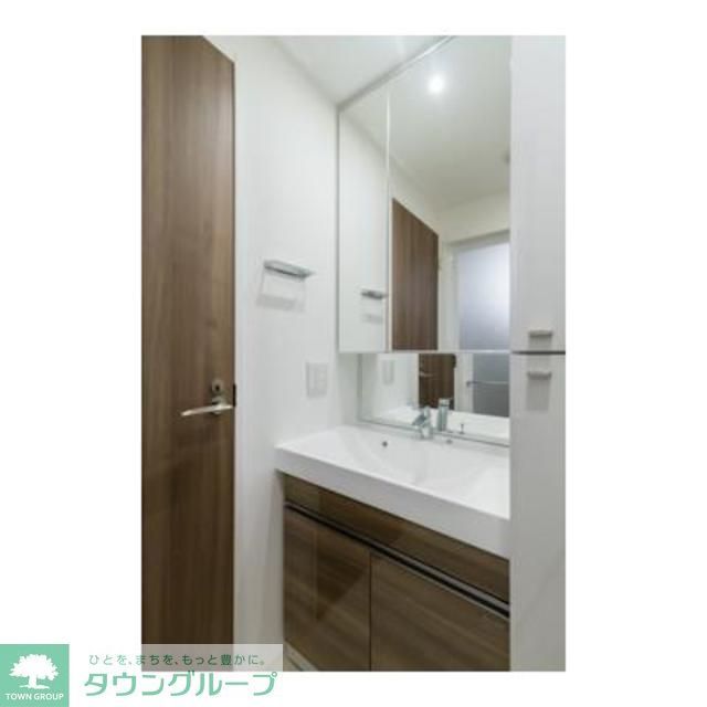 洗面設備　※写真は同タイプ住戸です。