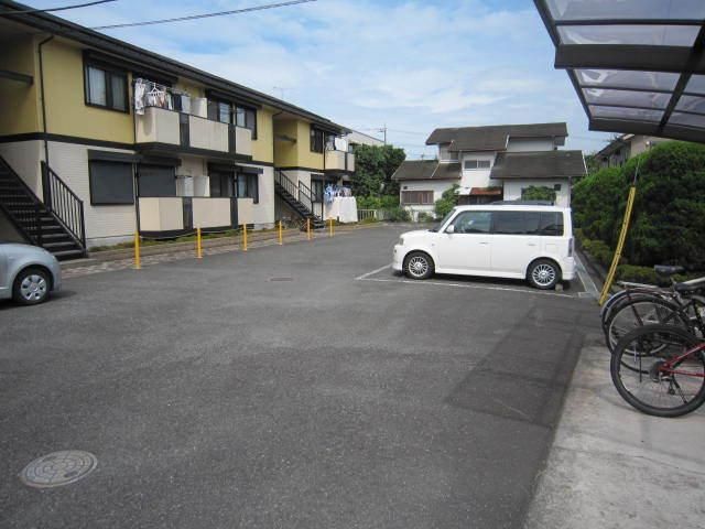 駐車場　駐車場