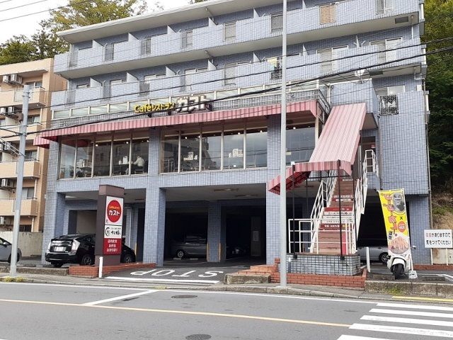 飲食店　ガスト生田駅前店（飲食店）まで260m