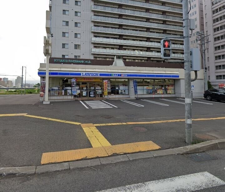 コンビニ　ローソン札幌豊平3条一丁目店（コンビニ）まで187m