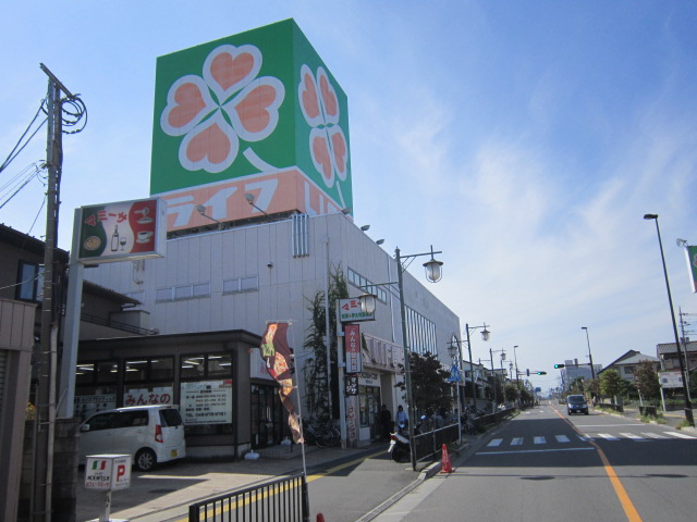 スーパー　（株）ライフコーポレーション 北越谷店（スーパー）まで730m