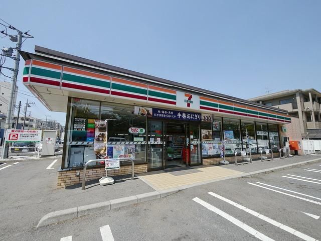 コンビニ　セブン所沢市民体育館前店（コンビニ）まで393m