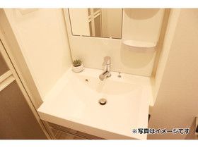 洗面設備　広い洗面スペース