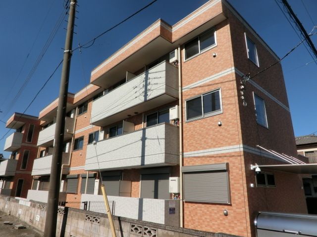 建物外観　八幡宿駅まで徒歩8分です♪