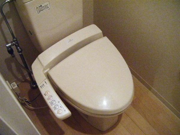 トイレ　※別部屋参考写真