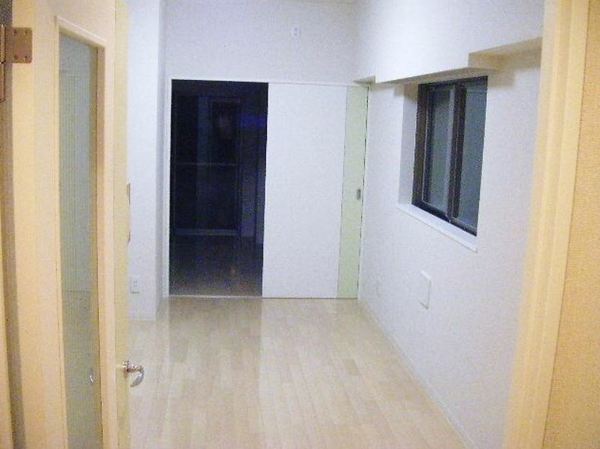 居室・リビング　※別部屋参考写真