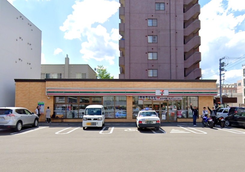 コンビニ　セブンイレブン札幌南9条西7丁目店（コンビニ）まで171m