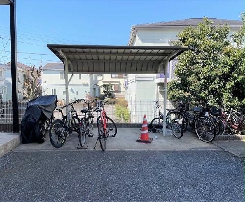 その他共有部分　屋根付き駐輪場