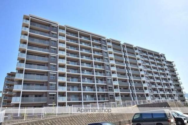 ＪＲ鹿児島本線 南福岡駅 バス乗車時間：16分 最寄りバス停で下車 徒歩4分 築12年