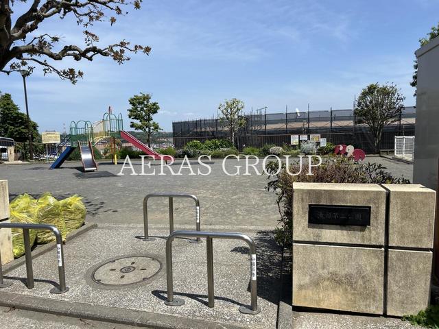 公園　滝頭第三公園（公園）まで181m