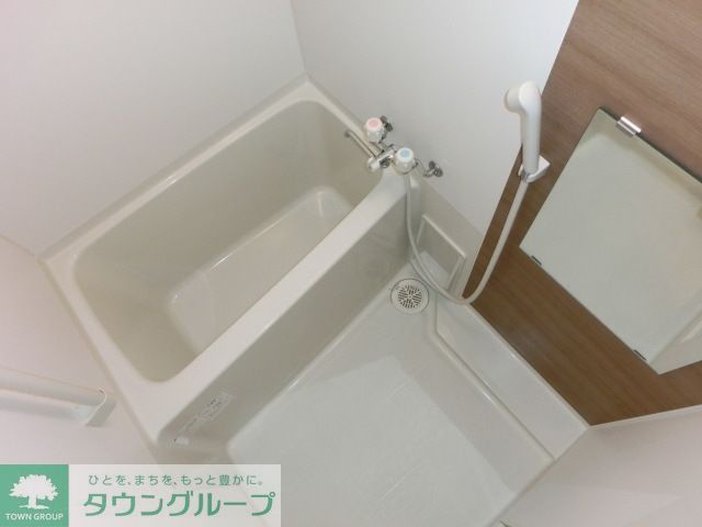 バス・シャワールーム　浴室鏡あり