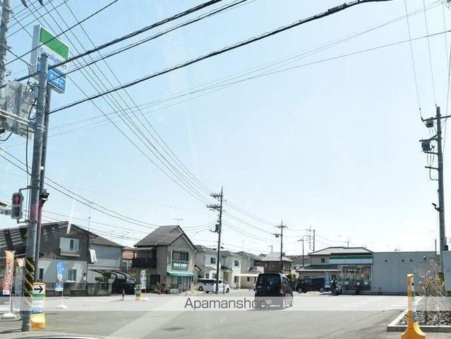 コンビニ　ファミリーマート（コンビニ）まで2399m