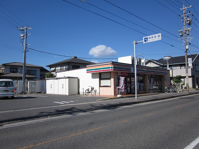 コンビニ　セブンイレブン四日市楠町南五味塚店（コンビニ）まで510m