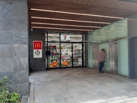 コンビニ　セブンイレブン秋葉原駅前店（コンビニ）まで194m