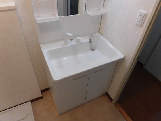 洗面設備　※別号室の写真です