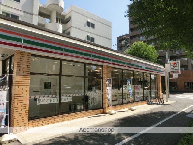 コンビニ　セブンイレブン（コンビニ）まで201m