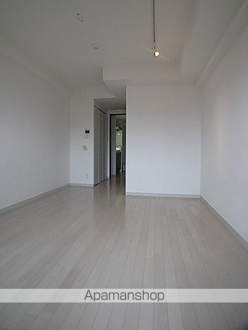 アーデン谷町の居間写真