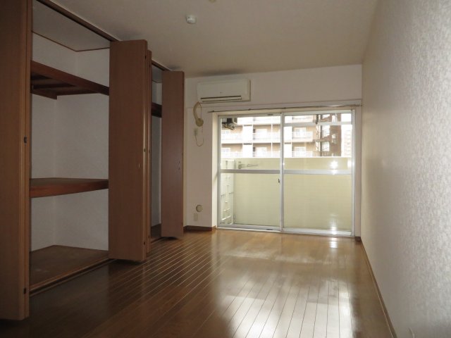居室・リビング　※参考写真です。現地優先でお願い致します。
