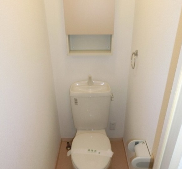 トイレ　落ち着いたトイレです