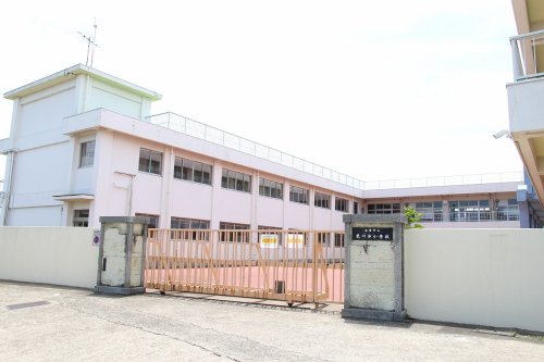 小学校　土浦市立荒川沖小学校（小学校）まで1348m