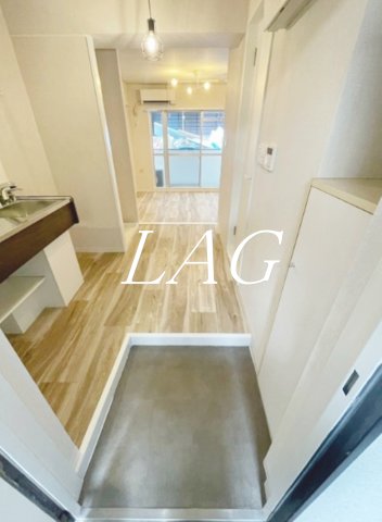 玄関　玄関です。