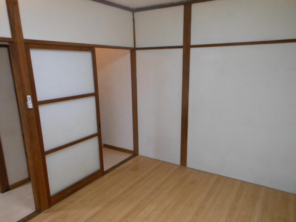 石井荘の居間写真