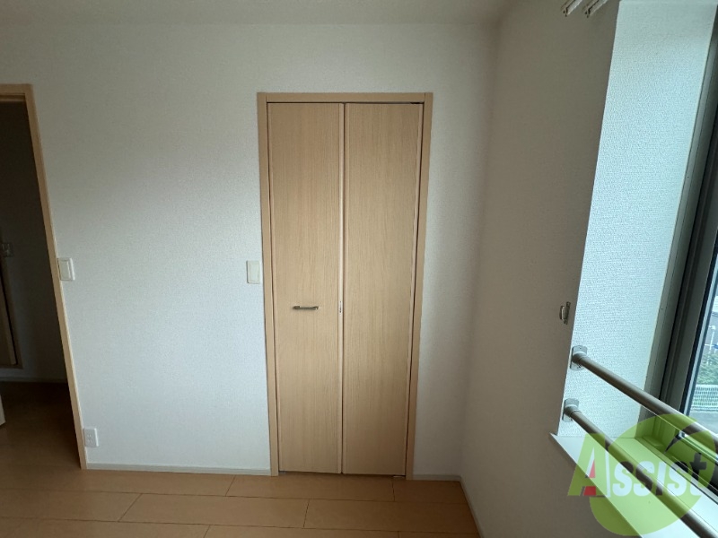 収納　クローゼットがありました。お洋服や荷物はここへ