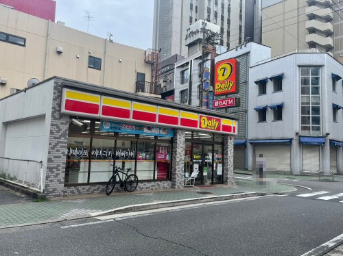 コンビニ　デイリーヤマザキ 名古屋女子大小路店（コンビニ）まで187m