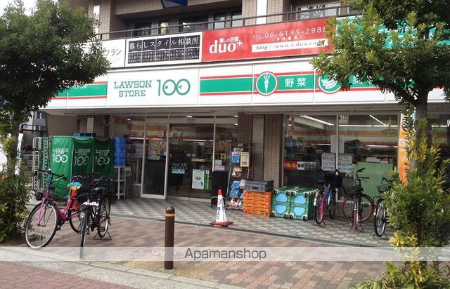 コンビニ　ローソンストア１００（コンビニ）まで273m