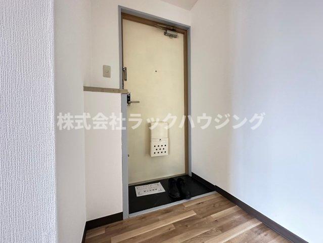 玄関　お部屋探しはラックハウジング♪
