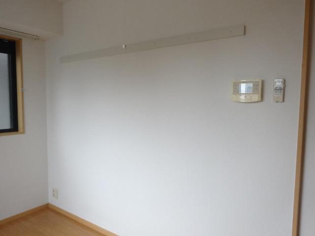 その他設備　ハンガー掛け