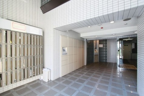 ライオンズマンション横浜大通り公園第三の外観写真