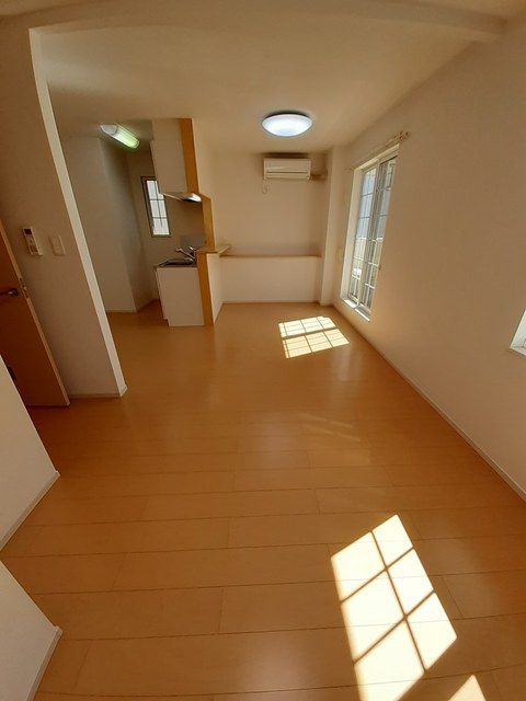 イサハウスの居間写真