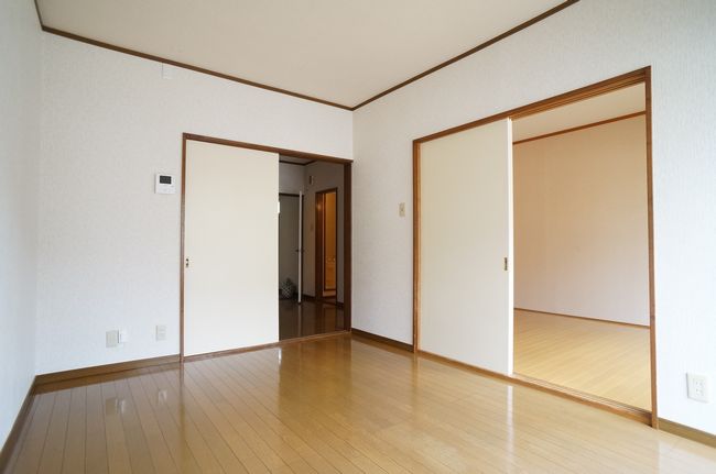 ウエストハイツBの内装写真