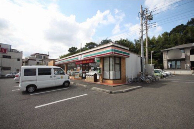 コンビニ　セブンイレブン西所沢山口店（コンビニ）まで488m