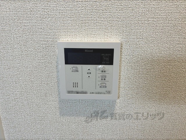 その他設備　給湯器リモコン
