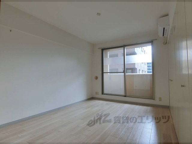 居室・リビング　居室