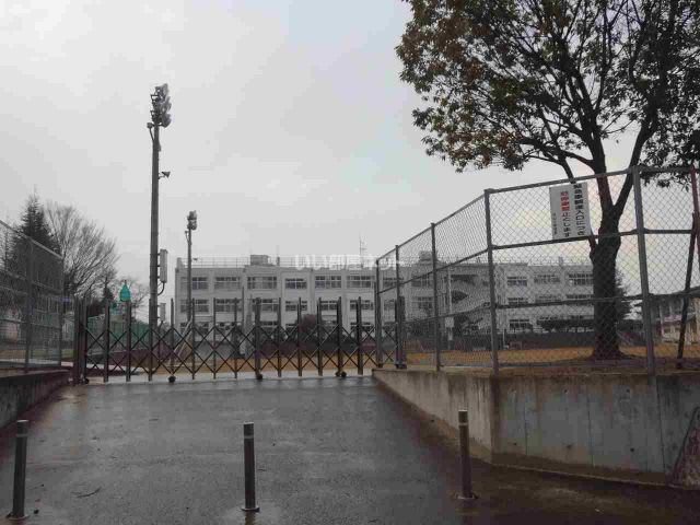 小学校　仙台市立中山小学校（小学校）まで837m