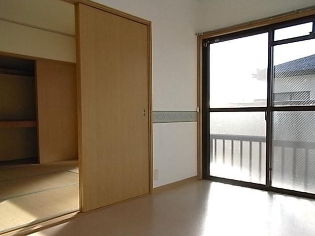 グレースレーベンの居間写真
