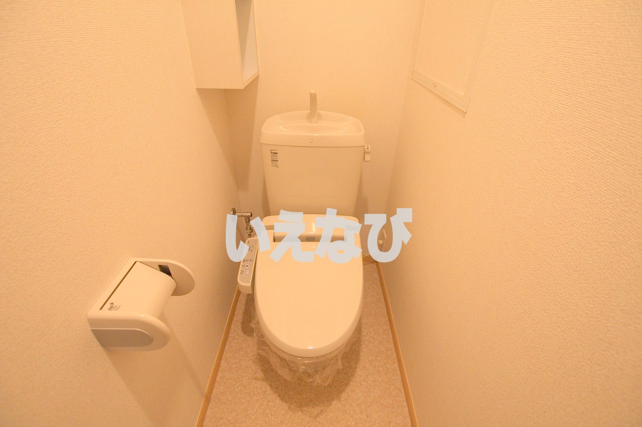 ＪＲ山陽本線 北長瀬駅 徒歩20分 2階建 築16年のトイレ写真