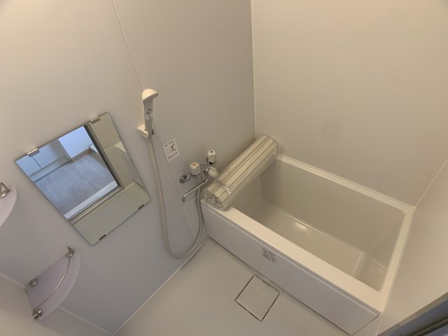 バス・シャワールーム　バストイレ別でおすすめです☆