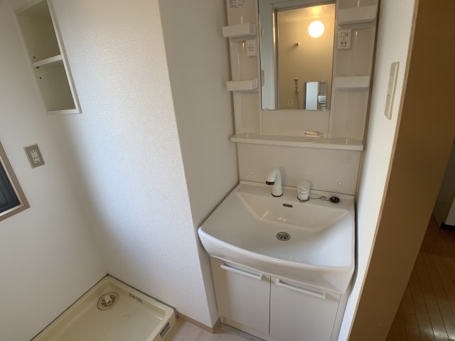 洗面設備　独立洗面化粧台付き☆