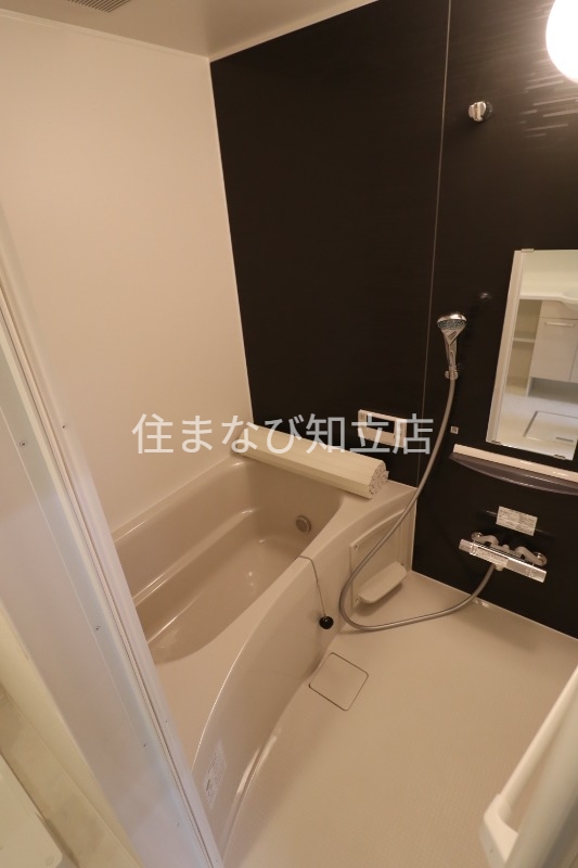 バス・シャワールーム　同型別部屋写真