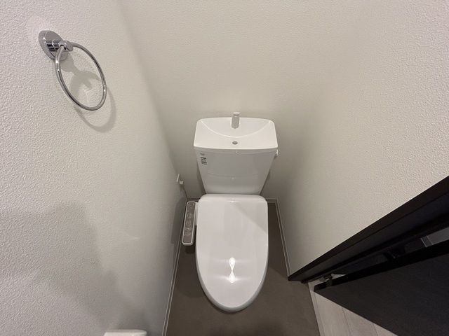 ジーメゾン海老名上今泉のトイレ写真